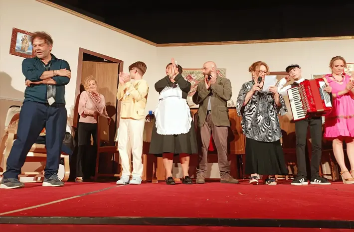 Copertina commedia L'amore fa miracoli